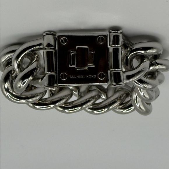 Michael Kors Chunky Turn-Lock Wide Chain Bracelet - Picture 1 of 8